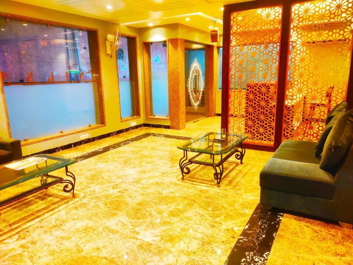 Hotel The Nilsa New Delhi Bagian luar foto